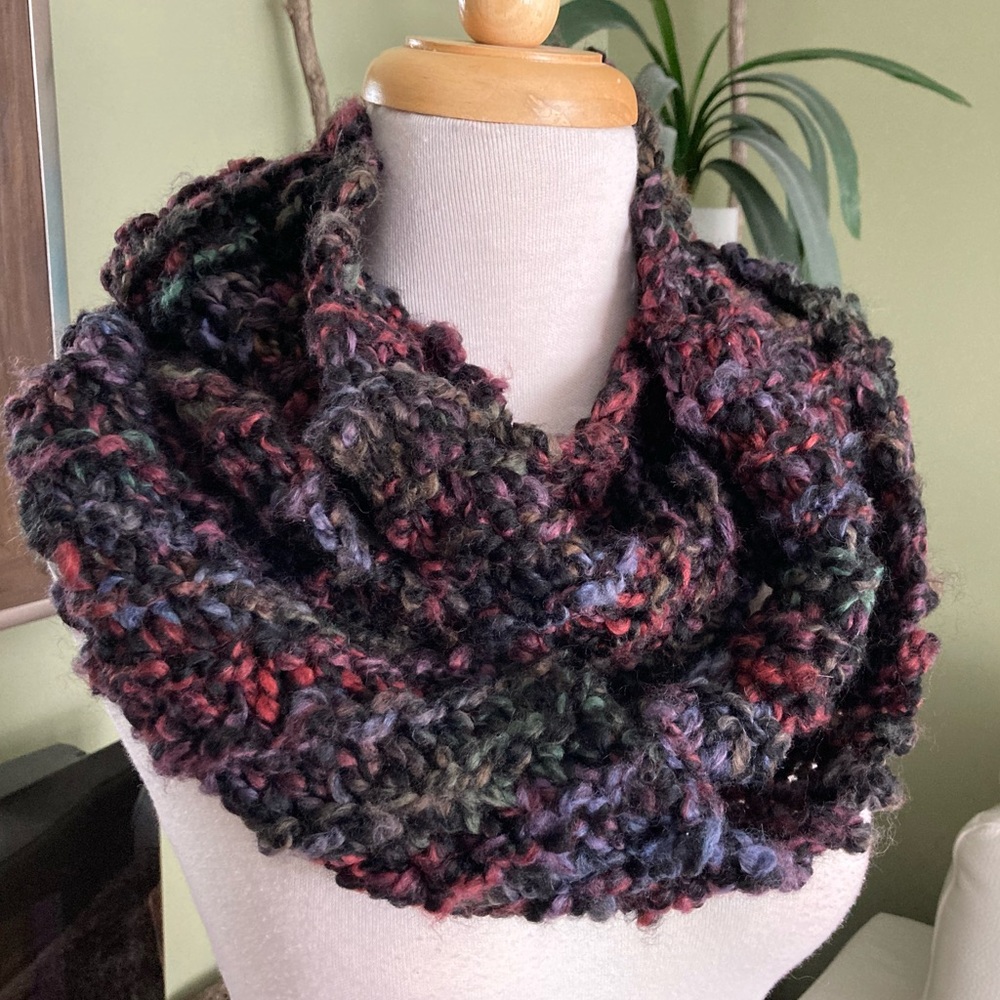 Handmade scarf - Picture 6 of 10